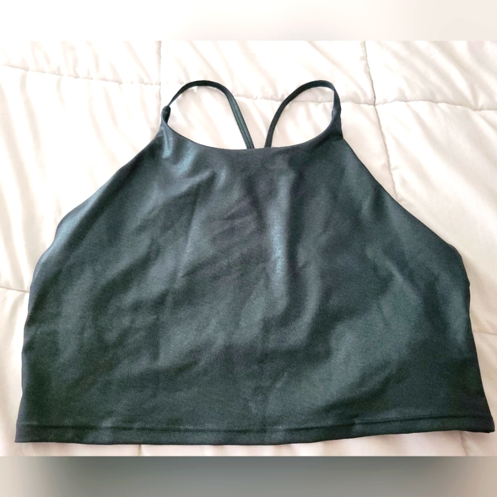 Old Navy workout top size XXL with built-in bra